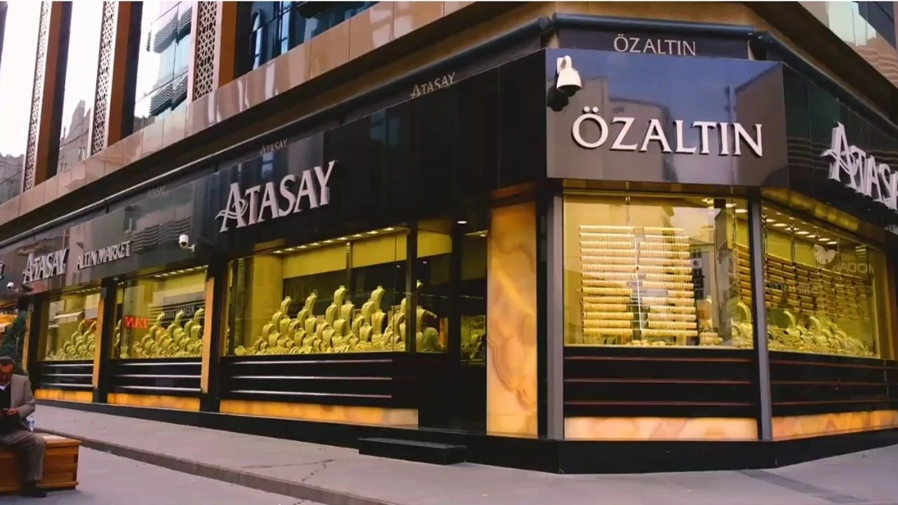 ÖZALTIN GROUP logosu